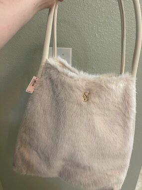 Faux Fur Shoulder Tote Bag in Light Beige by